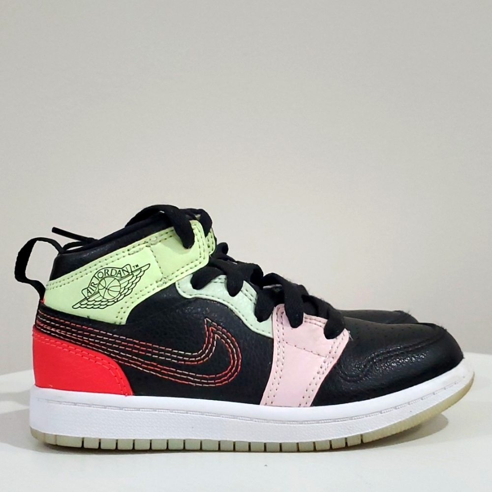 AIR JORDAN 1 PS GLOW IN THE DARK PRESCHOOL SIZE 11 AV5173 076